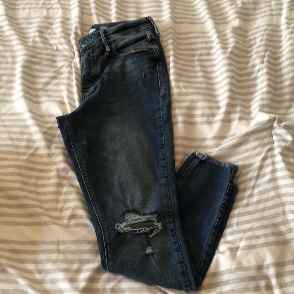 Old Navy distressed high-rise super skinny jeans